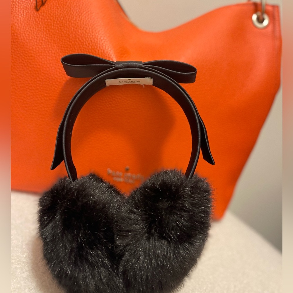 Kate Spade Woman’s Earmuffs ♠️